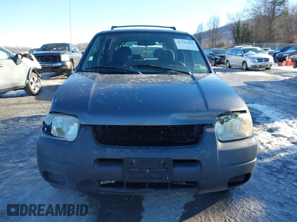 2003 Ford Escape XLS Popular with VIN 1FMYU02103KE02490, listed as a IAAI auction lot 41326202 with 190,280 mi miles and . Bid and sale history available at DreamBid. Image 13.