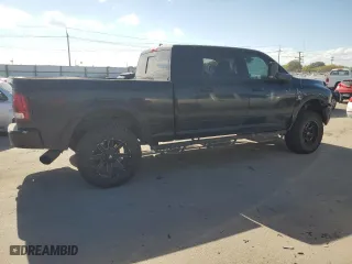 2015 Ram 2500 Laramie with VIN 3C6UR5NL8FG548752, listed as a Copart auction lot 72194154 with 182,959 mi miles and Salvage Title. Bid and sale history available at carsss.com. Image 3.