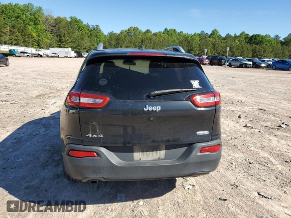 2016 Jeep Cherokee Latitude z VIN 1C4PJMCB4GW375624, wystawiony jako Copart lot #55562415 z przebiegiem 218 437 mil mil oraz Szkoda całkowita • Salvage title. Historia ofert i sprzedaży dostępna na DreamBid. Obrazek 6.