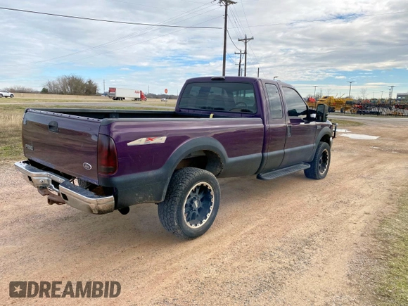 1999 Ford F-250 XL with VIN 1FTNX21F3XEA60268, listed as a Copart auction lot 57728745 with 288,983 mi miles and Clean title. Bid and sale history available at DreamBid. Image 4.
