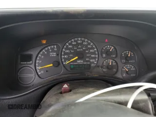 2000 Chevrolet Silverado 1500 with VIN 1GCEK14T6YE160263, listed as a Copart auction lot 86563014 with 136,418 mi miles and Clean Title. Bid and sale history available at carsss.com. Image 9.