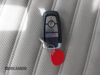 2017 Ford Fusion Hybrid SE с VIN 3FA6P0LU4HR301943, выставлен на аукционе IAAI как лот 42217709 с пробегом 102 791 миль миль и . История ставок и продаж доступна на DreamBid. Изображение 11.