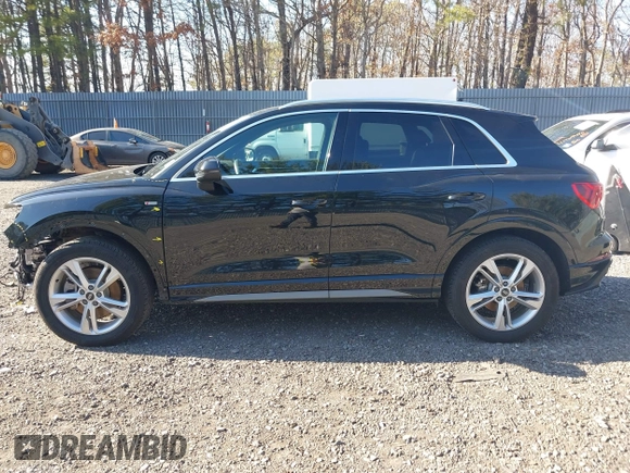 2022 Audi Q3 S line Premium Plus z VIN WA1EECF34N1048557, wystawiony jako IAAI lot #41758015 z przebiegiem 38 234 mil mil oraz . Historia ofert i sprzedaży dostępna na DreamBid. Obrazek 14.