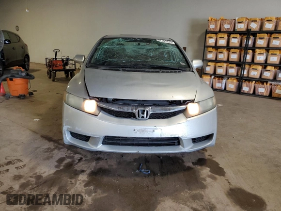 2011 Honda Civic LX-S z VIN 2HGFA1F68BH528264, wystawiony jako Copart lot #54105425 z przebiegiem 184 096 mil mil oraz Szkoda całkowita • Salvage title. Historia ofert i sprzedaży dostępna na DreamBid. Obrazek 5.