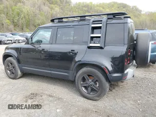 2022 Land Rover Defender S z VIN SALEJ7RX9N2079507, wystawiony jako Copart lot #54755645 z przebiegiem 26 381 mil mil oraz Szkoda całkowita • Salvage title. Historia ofert i sprzedaży dostępna na DreamBid. Obrazek 2.