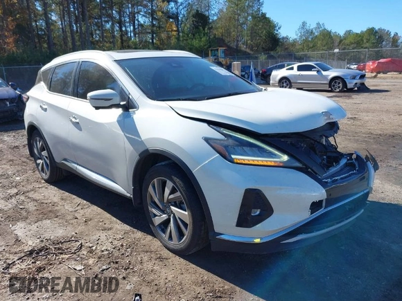 2020 Nissan Murano SL z VIN 5N1AZ2CJ9LN130579, wystawiony jako IAAI lot #41044073 z przebiegiem 74 981 mil mil oraz . Historia ofert i sprzedaży dostępna na DreamBid. Obrazek 1.