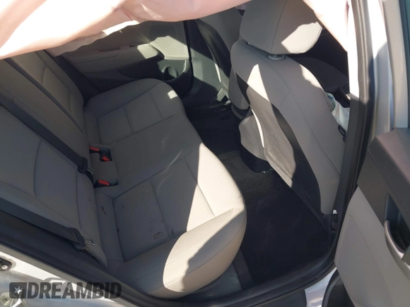 2019 Hyundai Elantra SE with VIN KMHD74LF4KU833263, listed as a IAAI auction lot 41475594 with Not Provided miles and . Bid and sale history available at DreamBid. Image 8.
