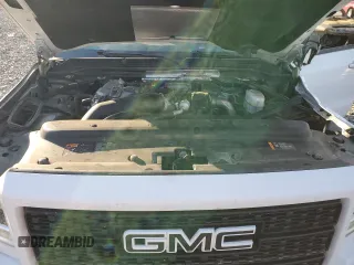 2019 GMC Sierra 2500HD Denali with VIN 1GT12SEY2KF132248, listed as a Copart auction lot 84638294 with 89,115 mi miles and Salvage Title. Bid and sale history available at carsss.com. Image 12.