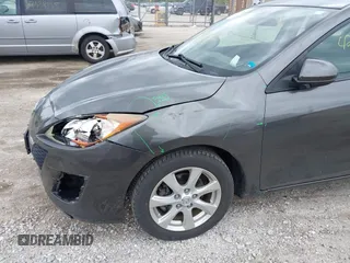 2010 Mazda 3 i Sport z VIN JM1BL1SF1A1142750, wystawiony jako IAAI lot #42342468 z przebiegiem 120 857 mil mil oraz . Historia ofert i sprzedaży dostępna na DreamBid. Obrazek 6.