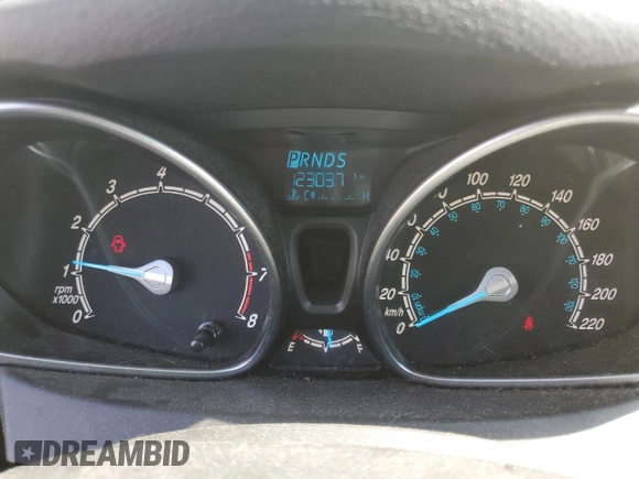 2015 Ford Fiesta SE z VIN 3FADP4EJ0FM212740, wystawiony jako Copart lot #63944573 z przebiegiem 123 037 mil mil oraz Szkoda całkowita • Salvage title. Historia ofert i sprzedaży dostępna na DreamBid. Obrazek 9.