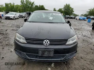 2013 Volkswagen Jetta SE with VIN 3VWDP7AJ4DM425976, listed as a Copart auction lot 58095525 with 77,395 mi miles and Salvage title. Bid and sale history available at DreamBid. Image 5.