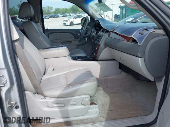 2010 Chevrolet Tahoe LT with VIN 1GNUCBE04AR279051, listed as a IAAI auction lot 41842291 with 227,227 mi miles and . Bid and sale history available at DreamBid. Image 5.