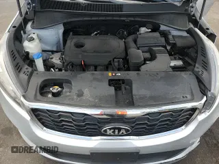 2019 Kia Sorento LX with VIN 5XYPG4A38KG504271, listed as a Copart auction lot 70528545 with 74,208 mi miles and Non repairable. Bid and sale history available at DreamBid. Image 15.