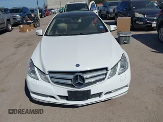 2013 Mercedes-Benz E 350 with VIN WDDKJ5KB1DF220581, listed as a IAAI auction lot 41809947 with 99,775 mi miles and . Bid and sale history available at DreamBid. Image 12.