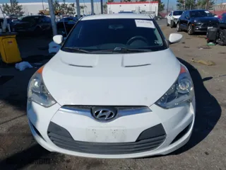 2015 Hyundai Veloster with VIN KMHTC6AD3FU227852, listed as a IAAI auction lot 41657406 with 179,185 mi miles. Bid and sale history available at carsss.com. Image 13.