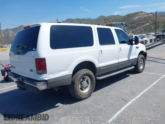 2001 Ford Excursion XLT with VIN 1FMSU41F81ED57806, listed as a IAAI auction lot 42016944 with 265,643 mi miles and . Bid and sale history available at DreamBid. Image 4.