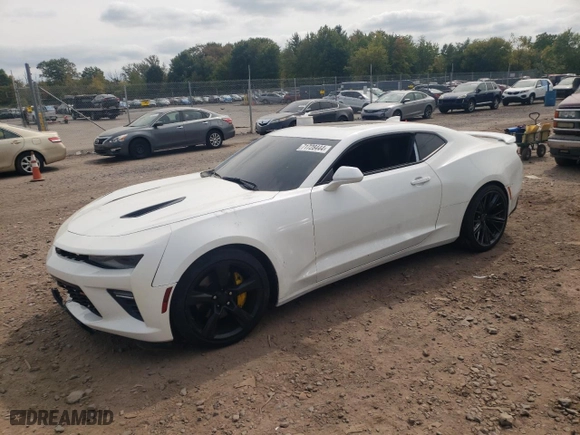 2018 Chevrolet Camaro 1SS with VIN 1G1FE1R73J0136912, listed as a Copart auction lot 71728444 with 0 mi miles and Salvage Title. Bid and sale history available at carsss.com. Image 1.