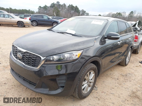 2019 Kia Sorento LX with VIN 5XYPG4A35KG577548, listed as a IAAI auction lot 41463981 with 74,260 mi miles. Bid and sale history available at carsss.com. Image 17.