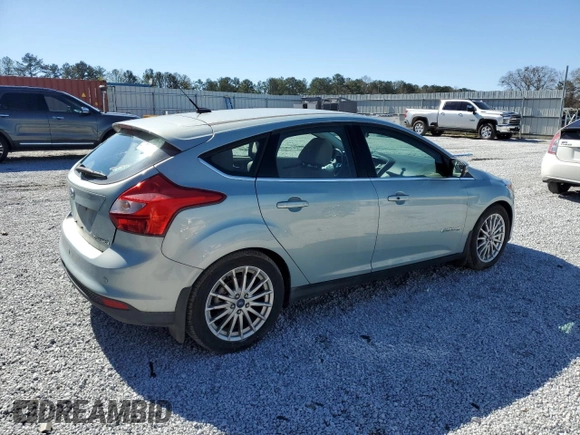 2014 Ford Focus Electric with VIN 1FADP3R40EL259832, listed as a Copart auction lot 49326015 with 58,774 mi miles and Clean title. Bid and sale history available at DreamBid. Image 3.