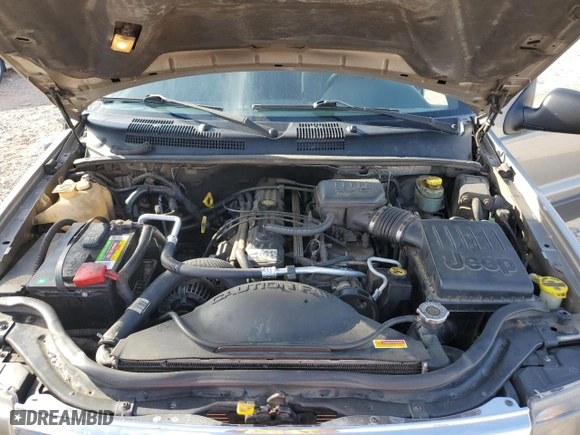 2001 Jeep Grand Cherokee Laredo with VIN 1J4GW48S01C607438, listed as a Copart auction lot 48805845 with 171,239 mi miles and Salvage Title. Bid and sale history available at carsss.com. Image 12.