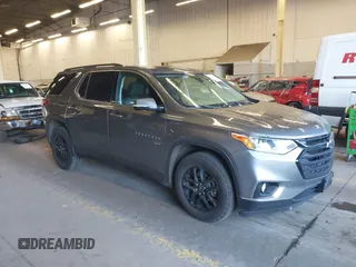 2020 Chevrolet Traverse LT Cloth with VIN 1GNEVGKW2LJ176054, listed as a IAAI auction lot 41418529 with 132,951 mi miles. Bid and sale history available at carsss.com. Image 1.
