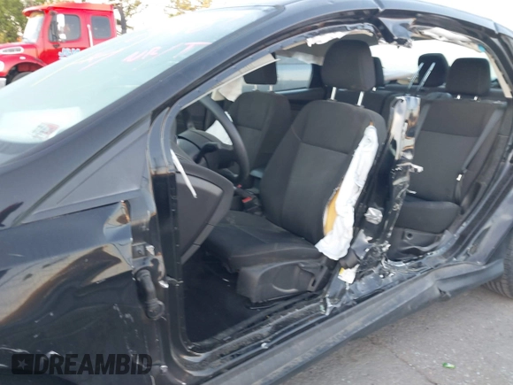 2017 Ford Focus SE with VIN 1FADP3FE7HL298287, listed as a IAAI auction lot 41870698 with Not Provided miles and . Bid and sale history available at carsss.com. Image 6.