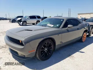 2018 Dodge Challenger SXT z VIN 2C3CDZAGXJH339478, wystawiony jako Copart lot #53615505 z przebiegiem 94 761 mil mil oraz Szkoda całkowita • Salvage title. Historia ofert i sprzedaży dostępna na DreamBid. Obrazek 1.