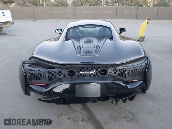 2023 McLaren Artura z VIN SBM16AEA4PW001449, wystawiony jako IAAI lot #41347791 z przebiegiem 4703 mil mil oraz . Historia ofert i sprzedaży dostępna na DreamBid. Obrazek 16.