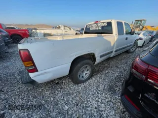2001 Chevrolet Silverado 1500 LS with VIN 1GCEC19V11E232175, listed as a Copart auction lot 79202904 with 309,623 mi miles and Salvage Title. Bid and sale history available at DreamBid. Image 3.