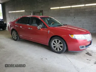 2010 Lincoln MKZ z VIN 3LNHL2JC2AR754092, wystawiony jako Copart lot #56493585 z przebiegiem 84 183 mil mil oraz Szkody całkowita. Historia ofert i sprzedaży dostępna na DreamBid. Obrazek 4.
