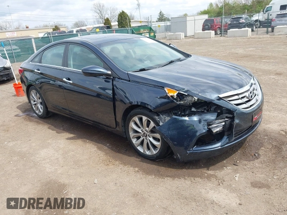 2012 Hyundai Sonata 2.4L Limited PZEV with VIN 5NPEC4AC9CH433143, listed as a IAAI auction lot 42050027 with 87,682 mi miles. Bid and sale history available at carsss.com. Image 1.