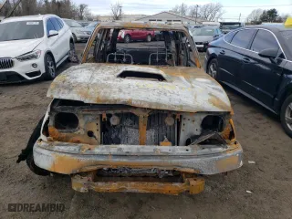 2000 Toyota 4Runner SR5 with VIN JT3HN86R6Y0319735, listed as a Copart auction lot 50328365 with 0 mi miles and Non Repairable. Bid and sale history available at carsss.com. Image 5.