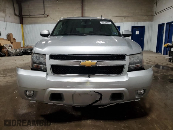 2013 Chevrolet Suburban LT with VIN 1GNSKJE76DR119873, listed as a Copart auction lot 53239445 with 197,172 mi miles and Salvage Title. Bid and sale history available at DreamBid. Image 5.