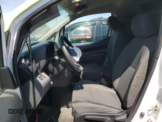 2020 Nissan NV200 SV z VIN 3N6CM0KN9LK709188, wystawiony jako Copart lot #58451415 z przebiegiem 76 699 mil mil oraz Szkody całkowita. Historia ofert i sprzedaży dostępna na DreamBid. Obrazek 7.