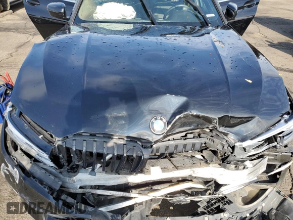 2020 BMW 3 Series 330i xDrive with VIN 3MW5R7J07L8B35275, listed as a Copart auction lot 59894105 with 28,310 mi miles and Salvage title. Bid and sale history available at DreamBid. Image 12.