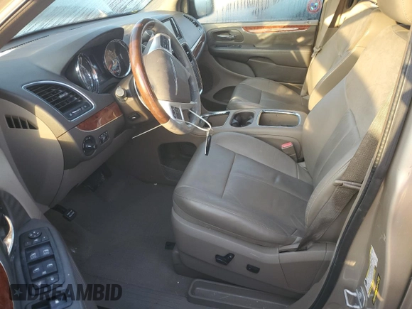 2016 Chrysler Town & Country Limited Platinum with VIN 2C4RC1GG8GR127604, listed as a Copart auction lot 77874084 with 0 mi miles and Salvage Title. Bid and sale history available at carsss.com. Image 7.