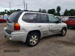 2005 GMC Envoy SLT with VIN 1GKDT13S252202866, listed as a Copart auction lot 70181524 with 169,603 mi miles and Salvage Title. Bid and sale history available at carsss.com. Image 3.
