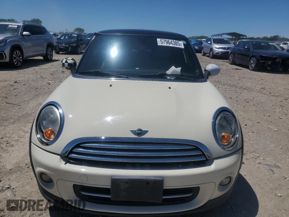 2011 MINI Hardtop with VIN WMWSU3C58BT182034, listed as a Copart auction lot 57964385 with 95,072 mi miles and Clean title. Bid and sale history available at DreamBid. Image 5.