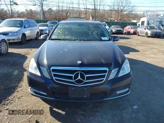 2012 Mercedes-Benz E 350 Luxury with VIN WDDHF8JB8CA526817, listed as a IAAI auction lot 41740110 with Not provided miles and . Bid and sale history available at DreamBid. Image 12.