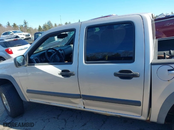 2008 Chevrolet Colorado LT w/2LT with VIN 1GCDT13EX88133786, listed as a IAAI auction lot 41725553 with NaN miles. Bid and sale history available at carsss.com. Image 18.