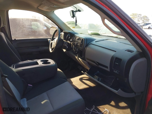 2009 Chevrolet Silverado 1500 LS with VIN 3GCEC13C39G120599, listed as a IAAI auction lot 41647089 with 201,828 mi miles. Bid and sale history available at carsss.com. Image 5.