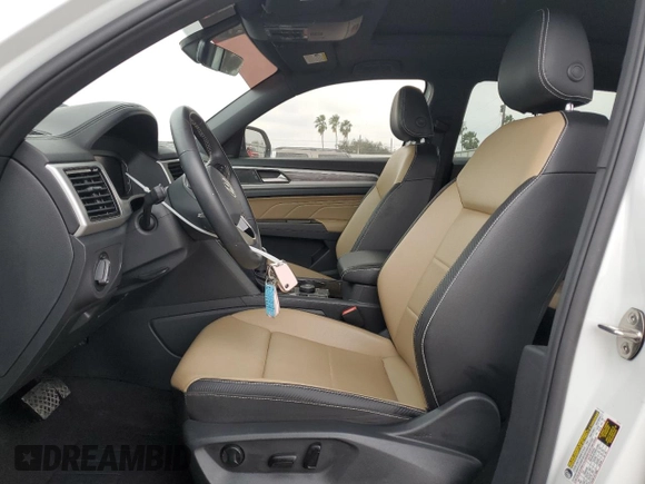 2022 Volkswagen Atlas SE with VIN 1V2KC2CAXNC204602, listed as a Copart auction lot 47306435 with 52,641 mi miles and Salvage title. Bid and sale history available at DreamBid. Image 7.