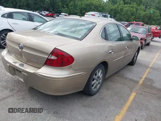 2005 Buick LaCrosse CXL with VIN 2G4WD532851234435, listed as a IAAI auction lot 39636254 with 257,127 mi miles. Bid and sale history available at carsss.com. Image 4.