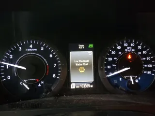 2018 Toyota Sienna XLE with VIN 5TDDZ3DC1JS205063, listed as a Copart auction lot 44334065 with 103,369 mi miles and Clean Title. Bid and sale history available at carsss.com. Image 9.