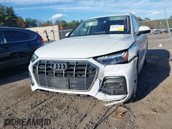 2021 Audi Q5 Prestige with VIN WA1CAAFY2M2096909, listed as a IAAI auction lot 40746125 with 10,025 mi miles. Bid and sale history available at carsss.com. Image 17.