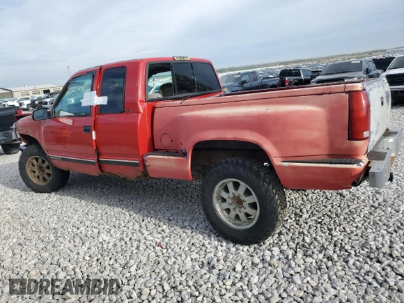 1999 GMC Sierra 2500 z VIN 1GTGK29R3XF020000, wystawiony jako Copart lot #53698755 z przebiegiem 241 366 mil mil oraz Szkody całkowita. Historia ofert i sprzedaży dostępna na DreamBid. Obrazek 2.
