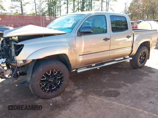 2008 Toyota Tacoma PreRunner with VIN 5TEJU62N78Z509695, listed as a IAAI auction lot 41163580 with 195,659 mi miles. Bid and sale history available at carsss.com. Image 18.