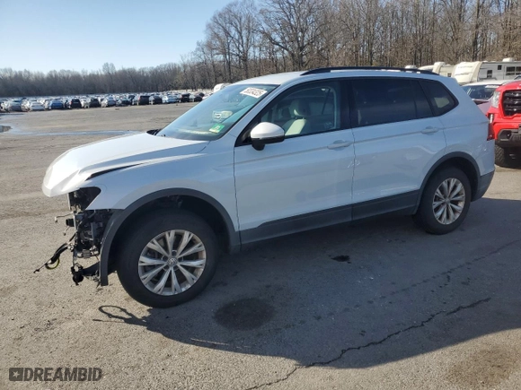 2019 Volkswagen Tiguan S with VIN 3VV0B7AX7KM037000, listed as a Copart auction lot 50334325 with 38,432 mi miles and Salvage Title. Bid and sale history available at carsss.com. Image 1.