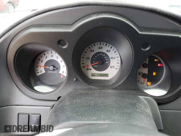 2004 Nissan Xterra XE with VIN 5N1ED28Y14C659060, listed as a Copart auction lot 64620525 with 176,090 mi miles and Clean title. Bid and sale history available at DreamBid. Image 9.
