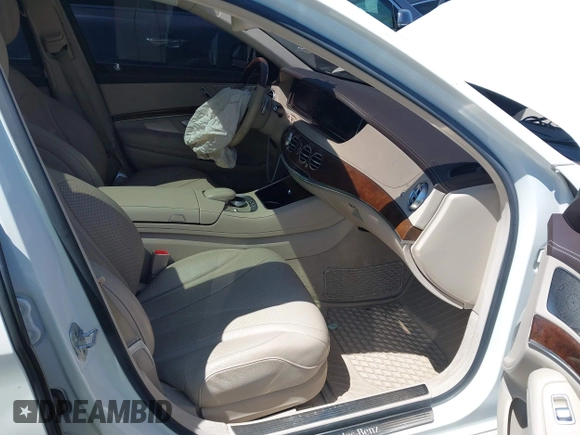 2014 Mercedes-Benz S S 550 with VIN WDDUG8FB4EA053974, listed as a IAAI auction lot 42057598 with 76,124 mi miles. Bid and sale history available at carsss.com. Image 5.